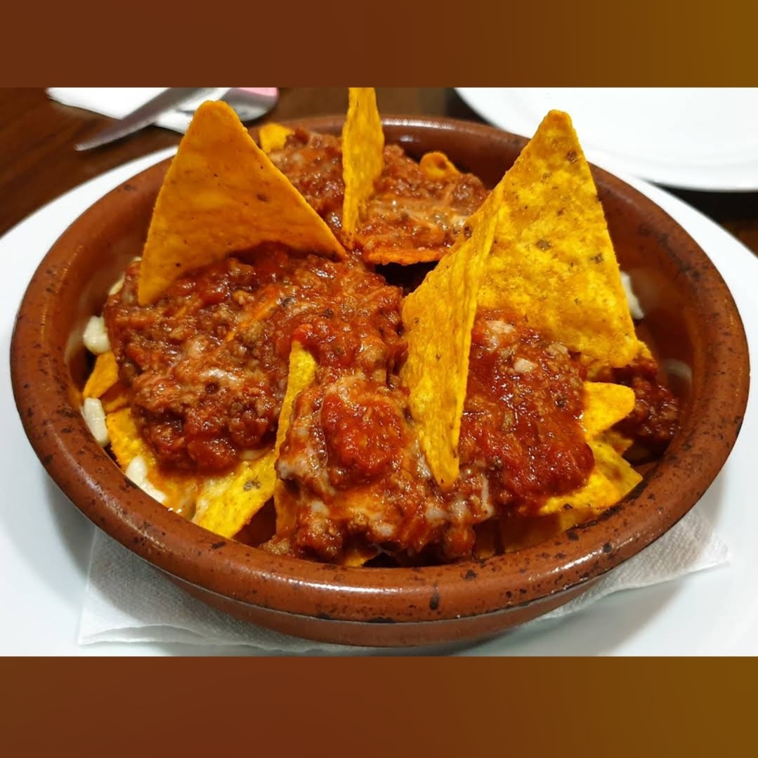 Nachos boloñesa